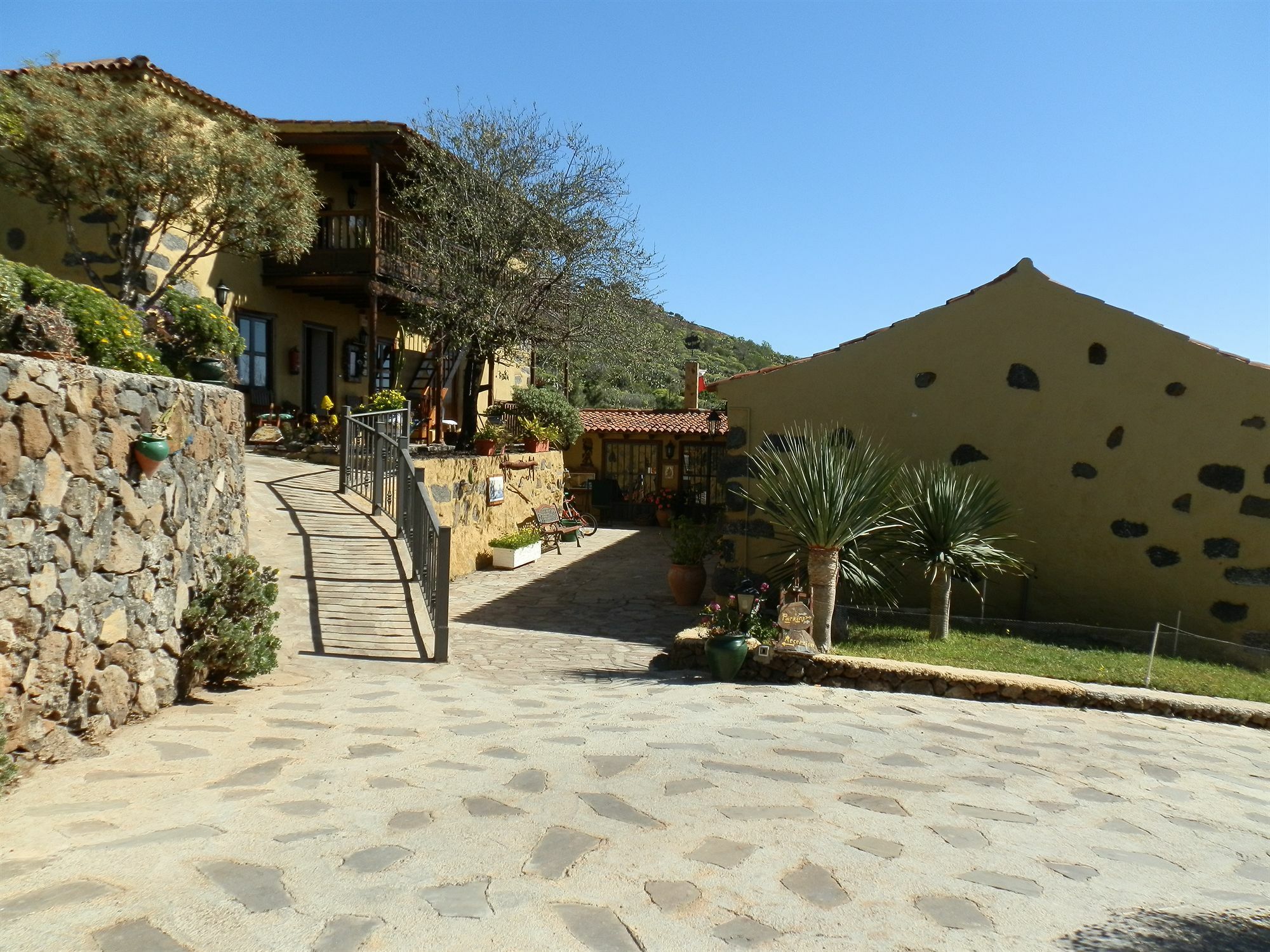 Hotel Rural La Correa Del Almendro アロナ エクステリア 写真